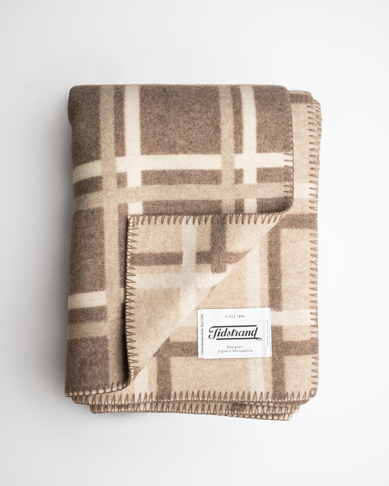 Sigvard Bernadotte, Sand